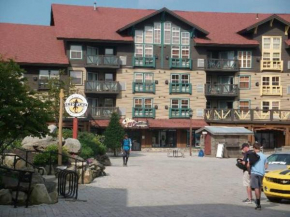 Snowshoe Mountain Studio! Central Village!